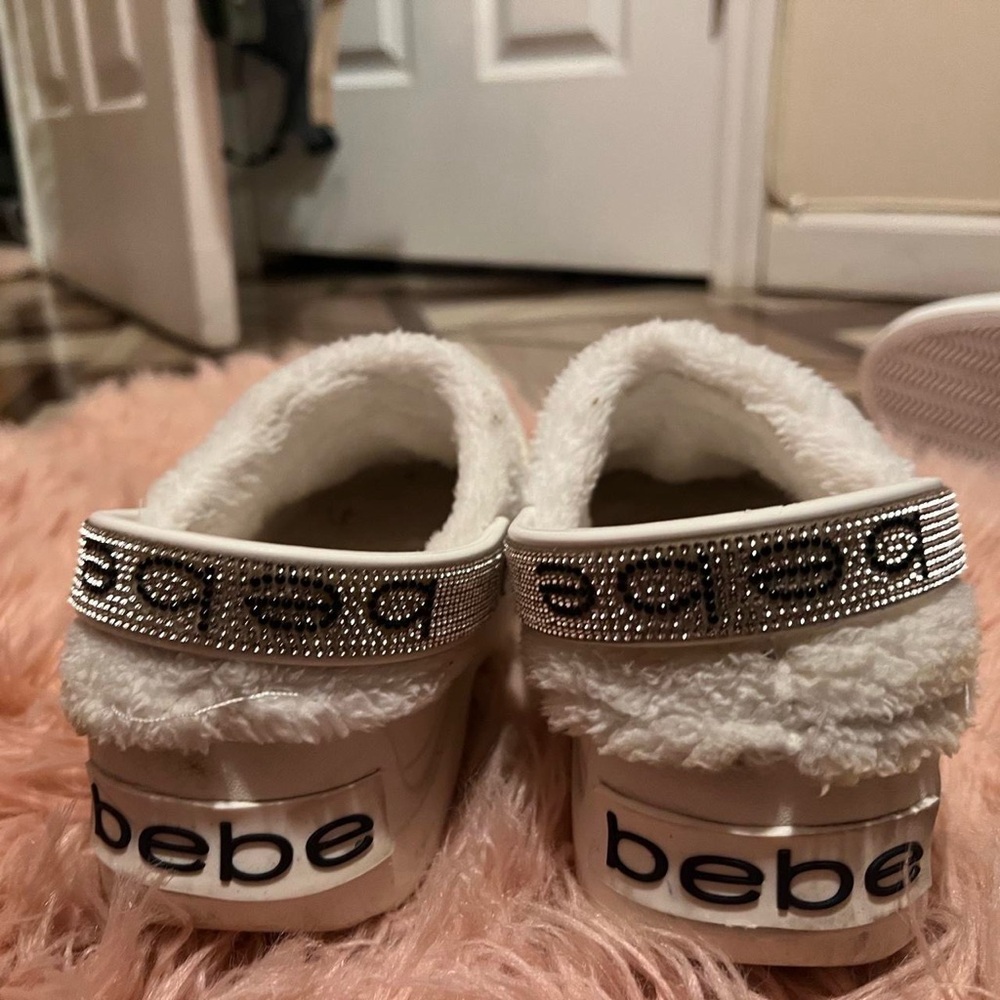 EVA BEBE Clogs ( Go for $30 )
Will be cleaned before shipment 😭.